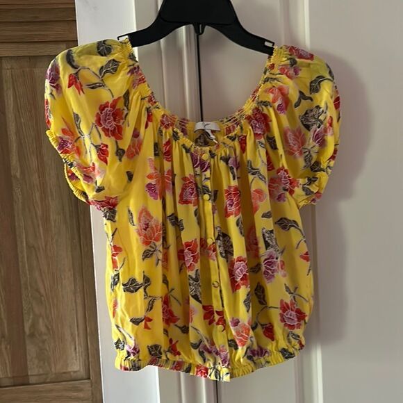 Joie silk yellow floral off shoulder crop peasant top xs - Picture 3 of 11